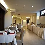 Harmony 4*